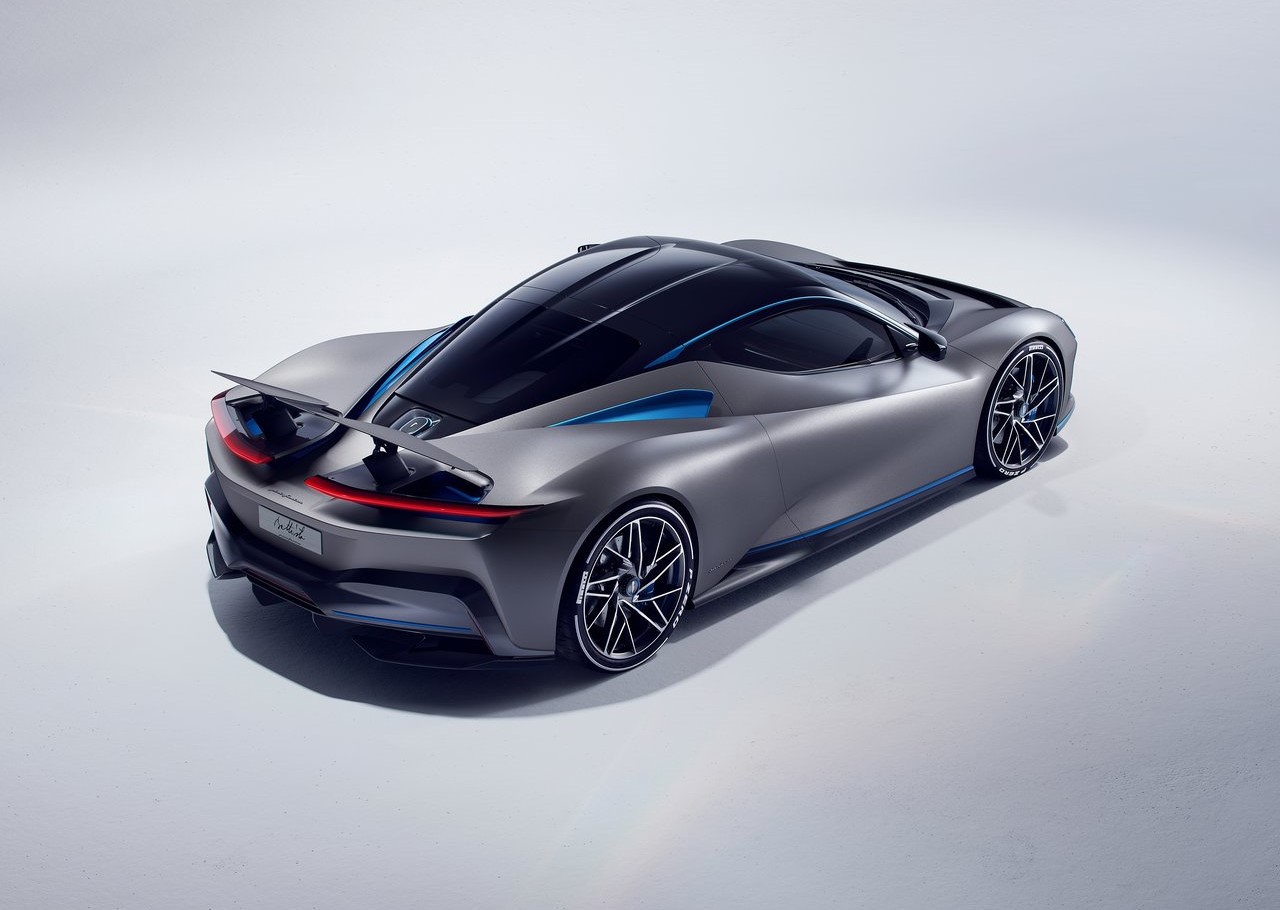 İlk bakış: Pininfarina Battista