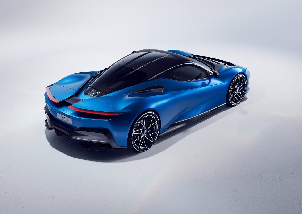 İlk bakış: Pininfarina Battista