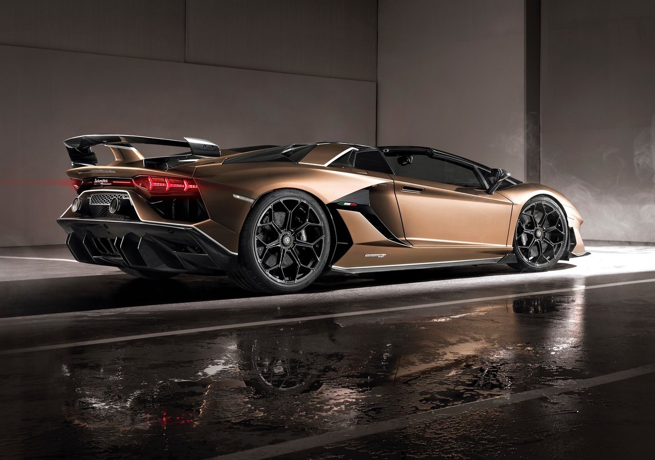 İlk bakış: Lamborghini Aventador SVJ Roadster