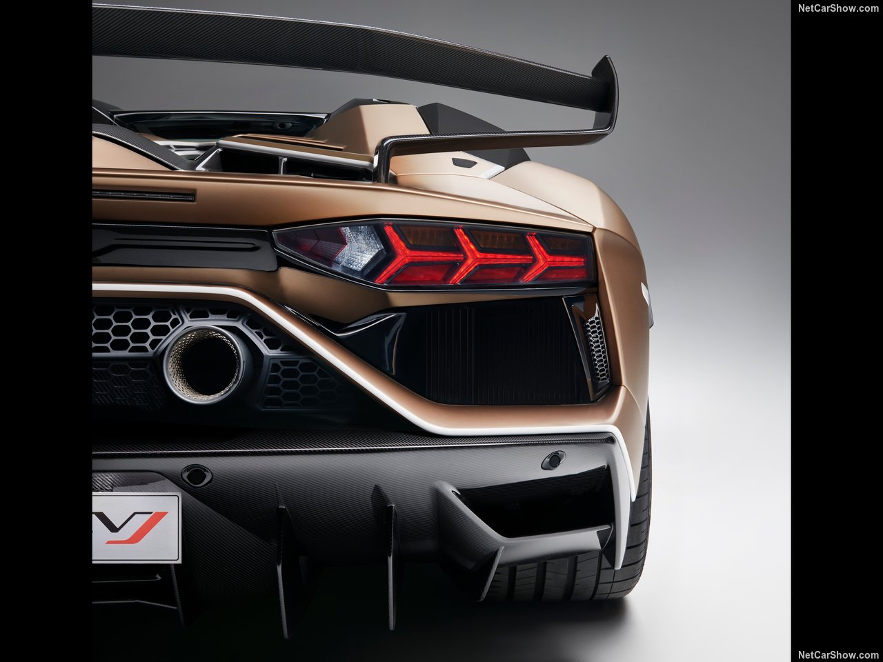 İlk bakış: Lamborghini Aventador SVJ Roadster