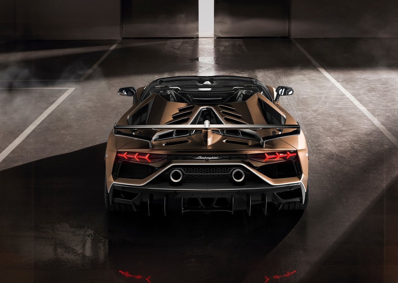 İlk bakış: Lamborghini Aventador SVJ Roadster