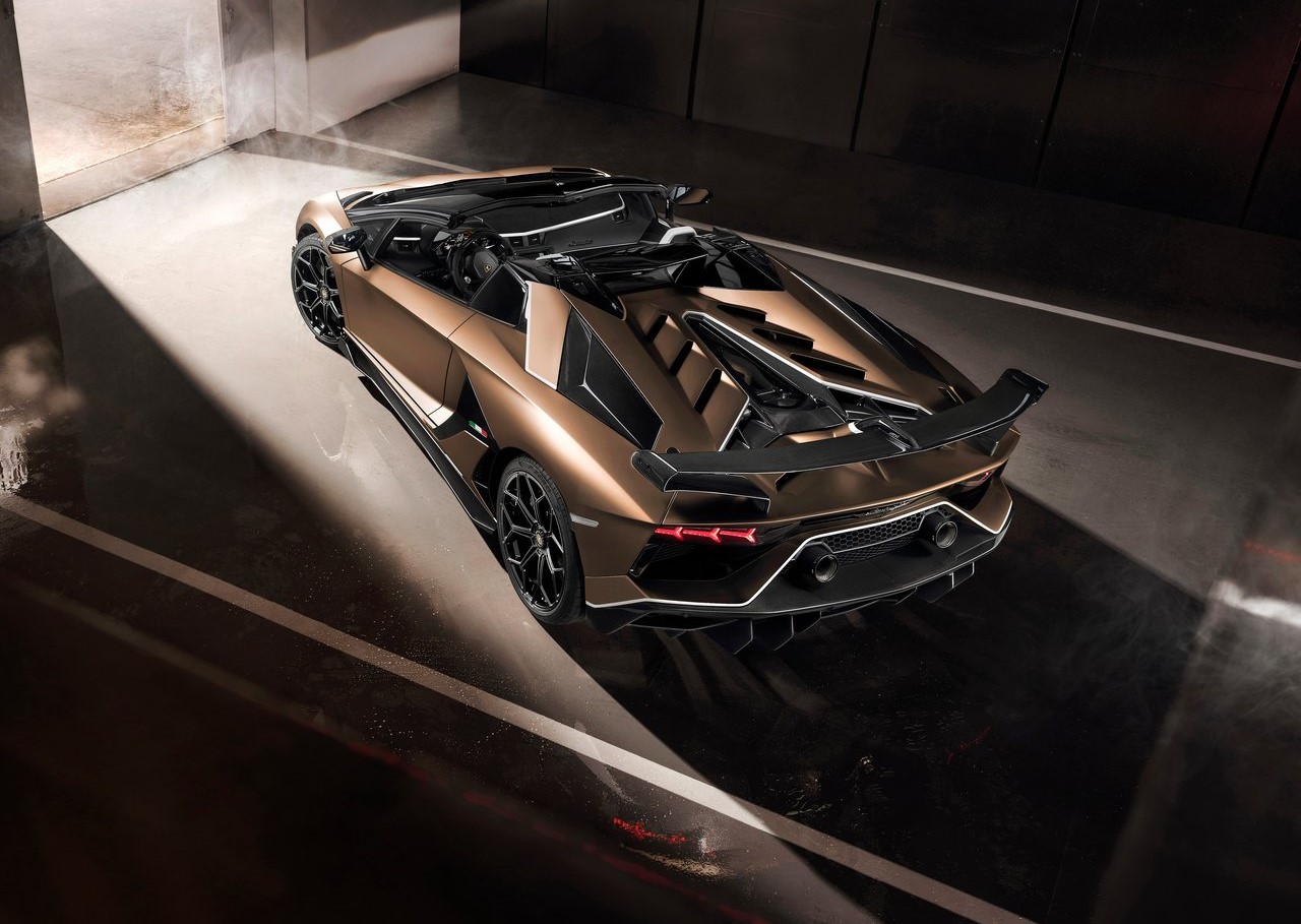 İlk bakış: Lamborghini Aventador SVJ Roadster