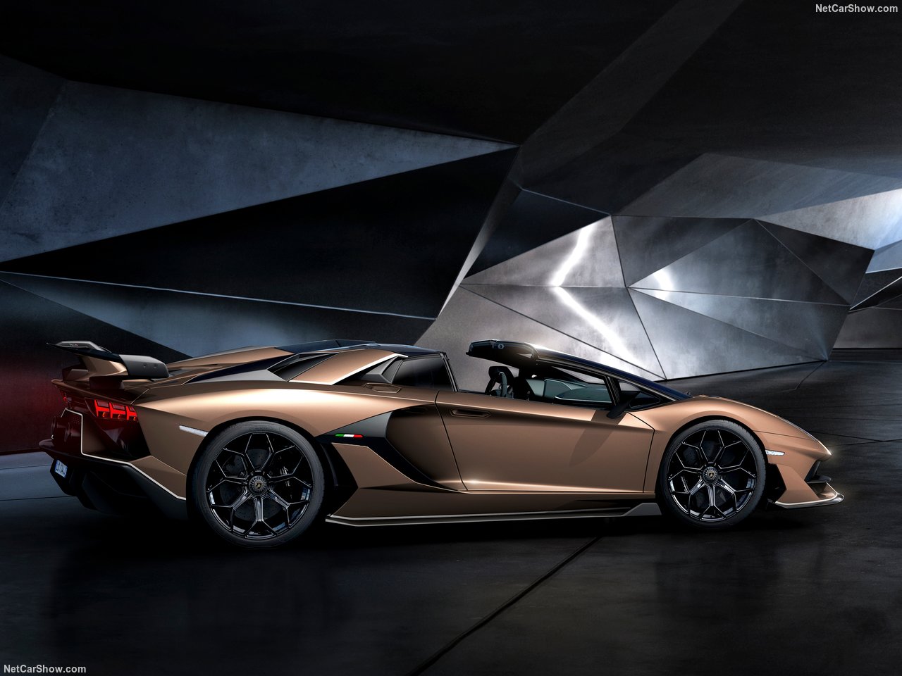İlk bakış: Lamborghini Aventador SVJ Roadster