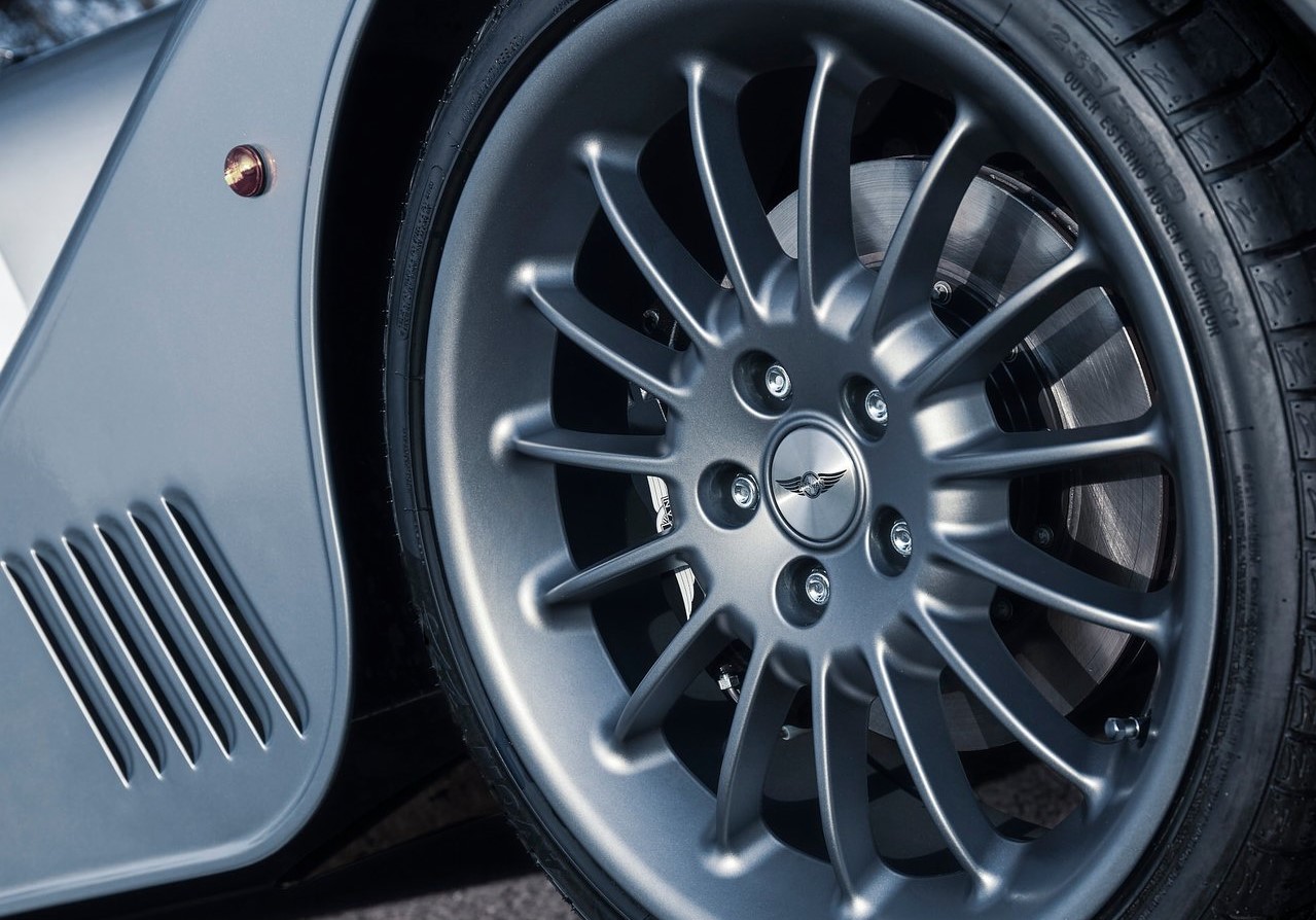 İlk bakış: Morgan Plus Six