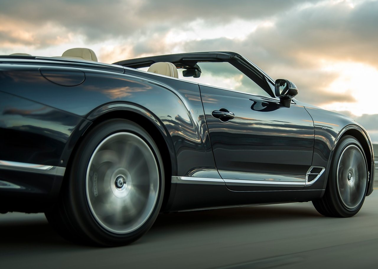 İlk bakış: Bentley Continental GT V8 & Convertible