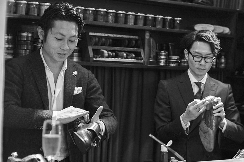 Ayakkabılara fısıldayan adam