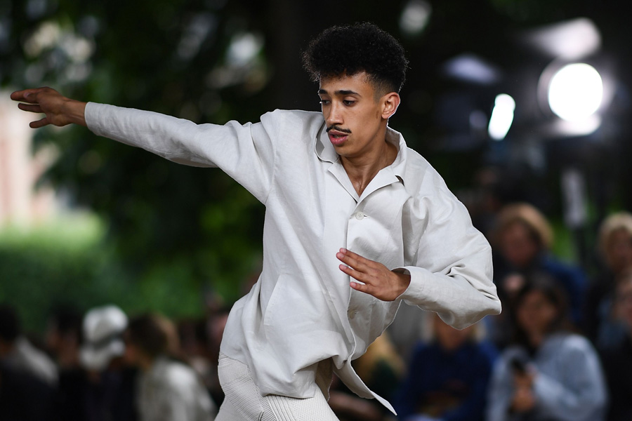 Issey Miyake İlkbahar/Yaz 2020 Erkek koleksiyonu