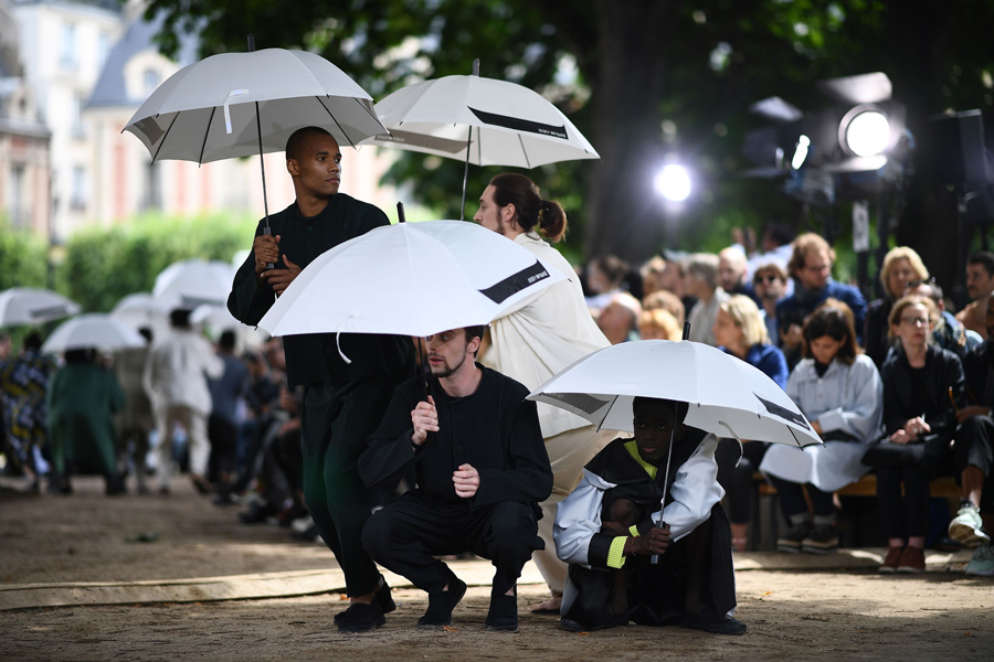 Issey Miyake İlkbahar/Yaz 2020 Erkek koleksiyonu