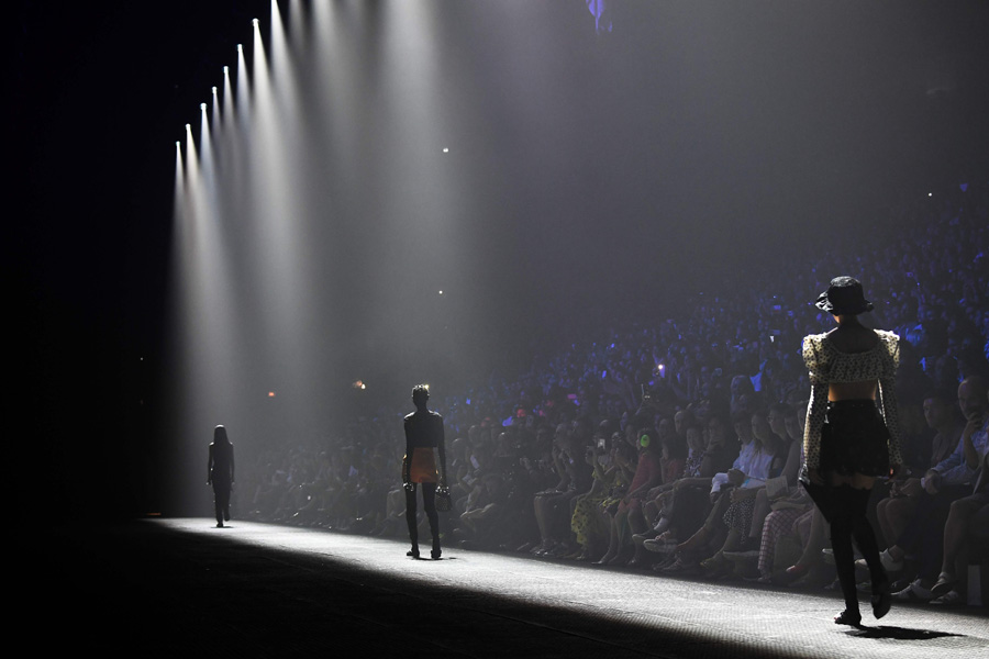 Kenzo Erkek ve Kadın İlkbahar/Yaz 2020 koleksiyonu