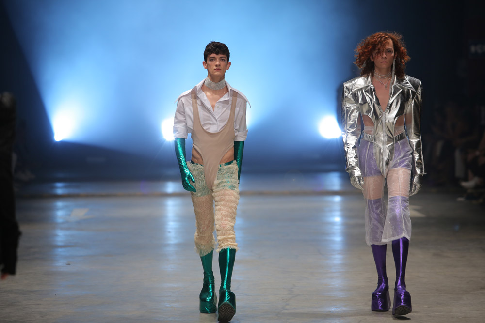 İstanbul Moda Akademisi öğrencilerinden dev moda şovu