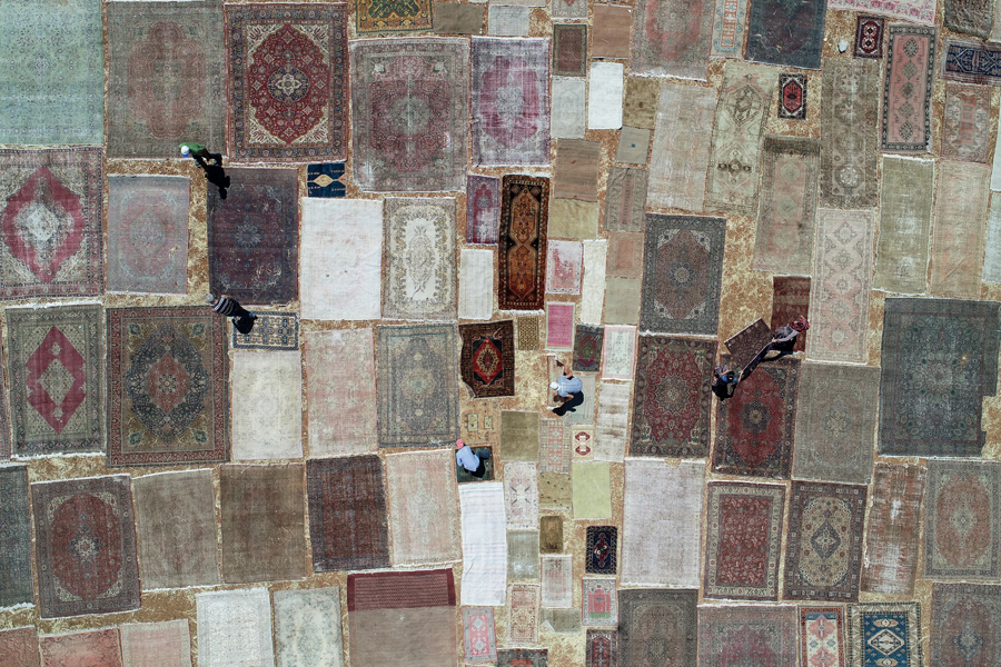 'Halı tarlaları'nın göz alıcı şöleni