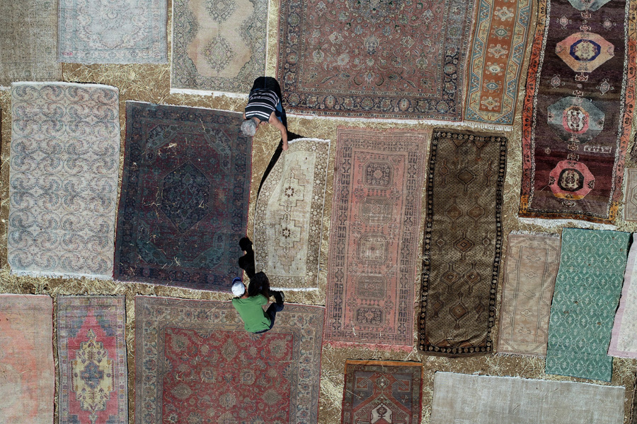 'Halı tarlaları'nın göz alıcı şöleni