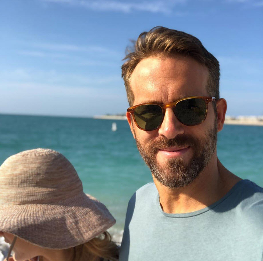 Ryan Reynolds Blake Lively'yi bir kez daha trolledi!