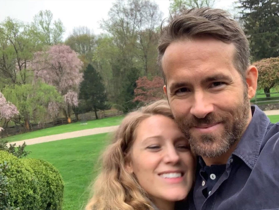 Ryan Reynolds Blake Lively'yi bir kez daha trolledi!