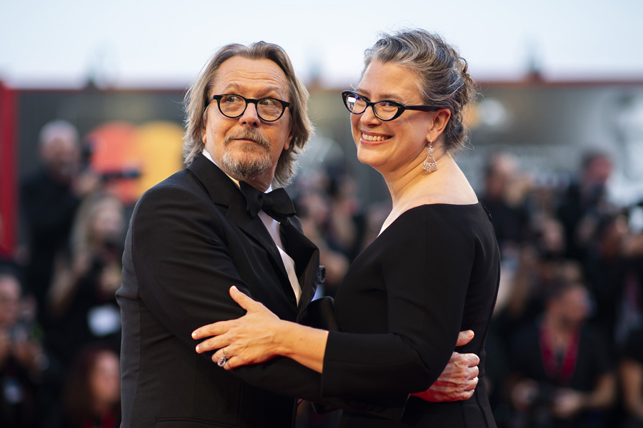 The Laundromat filminin Venedik prömiyeri yapıldı