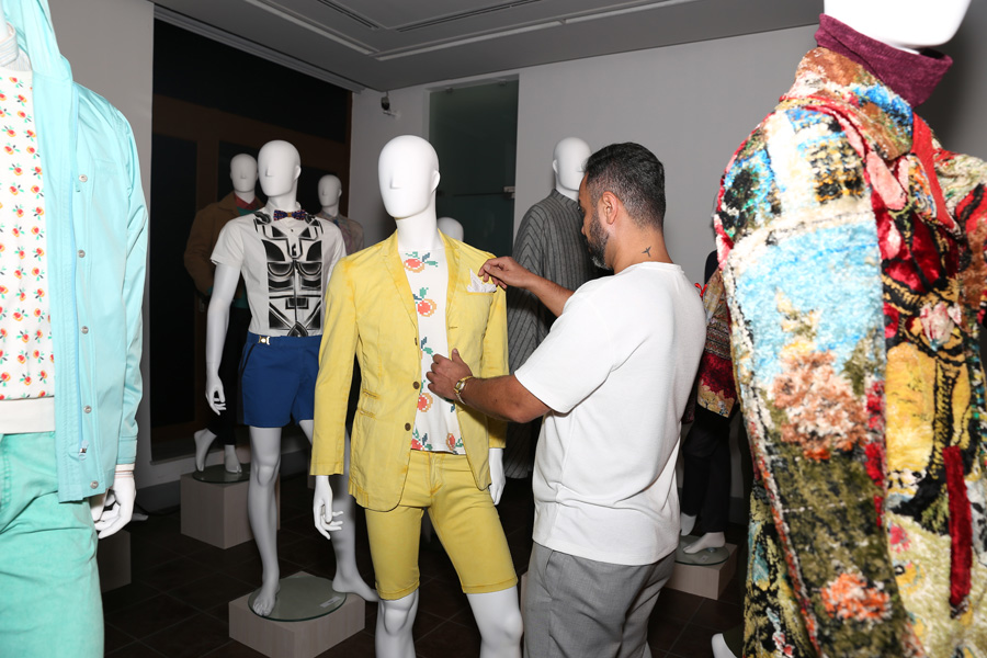 Niyazi Erdoğan - 1 Adam 10 Yıl sergisi