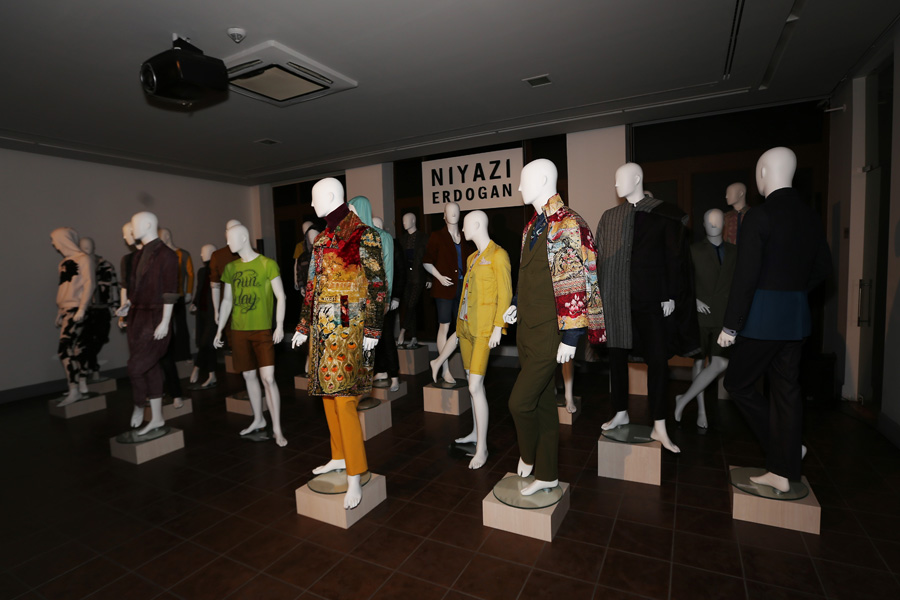 Niyazi Erdoğan - 1 Adam 10 Yıl sergisi