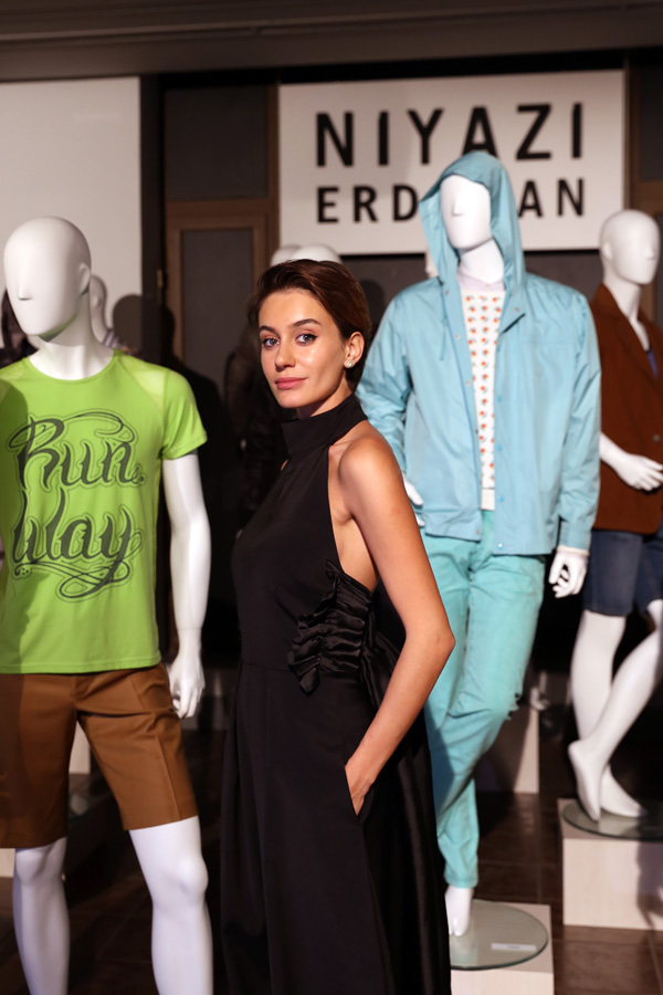 Niyazi Erdoğan - 1 Adam 10 Yıl sergisi