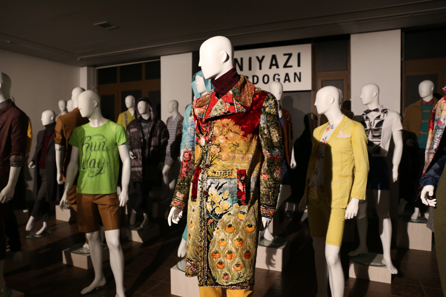 Niyazi Erdoğan - 1 Adam 10 Yıl sergisi