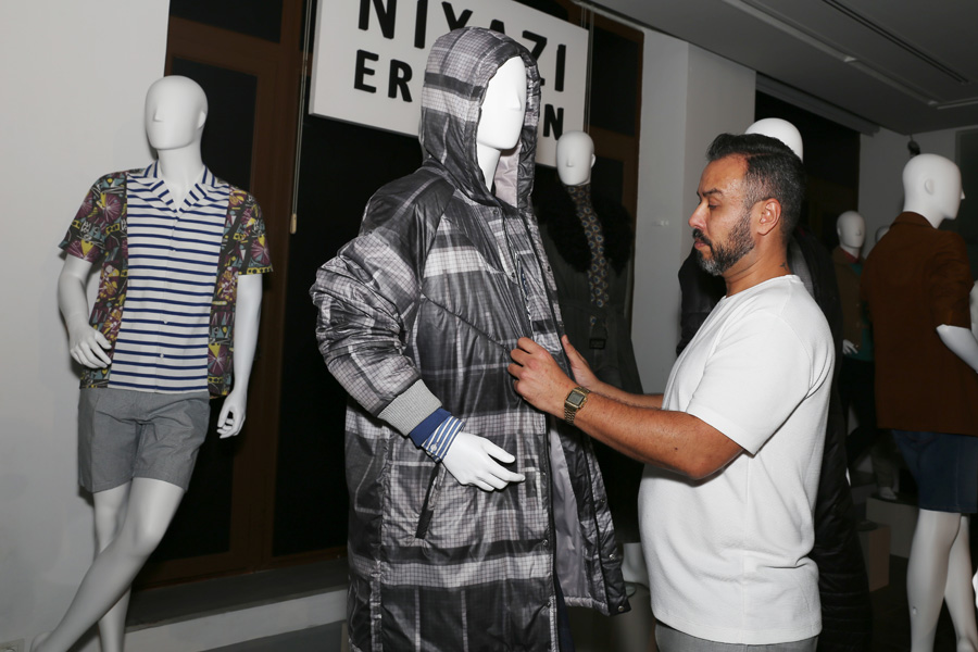 Niyazi Erdoğan - 1 Adam 10 Yıl sergisi