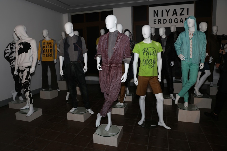 Niyazi Erdoğan - 1 Adam 10 Yıl sergisi