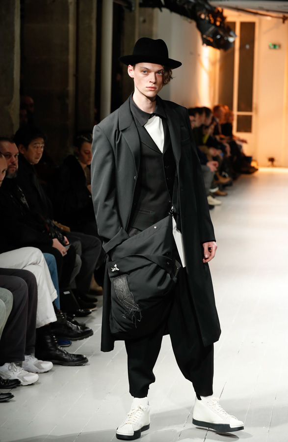 Yohji Yamamoto Erkek Sonbahar/Kış 2020 koleksiyonu