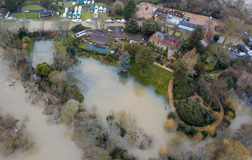 George Clooney’den üzücü haber!