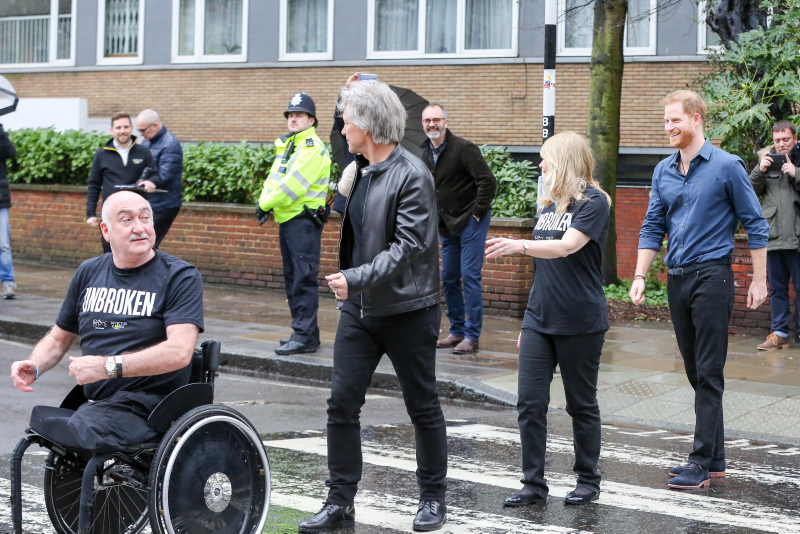 Prens Harry ile Bon Jovi’den düet!