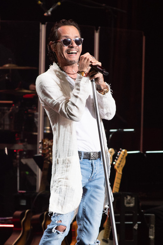 Marc Anthony’nin alışverişi dudak uçuklattı!