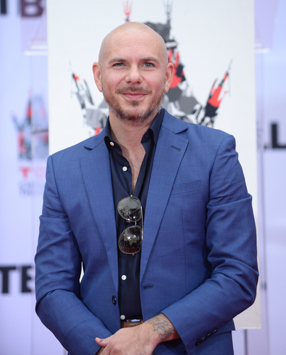 Pitbull’dan anlamlı şarkı!
