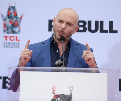 Pitbull’dan anlamlı şarkı!