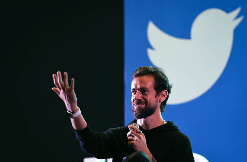 Rihanna ve Jack Dorsey güçlerini birleştirdi!
