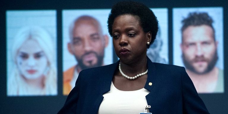 Süper kahraman filmleri için gişe takvimi