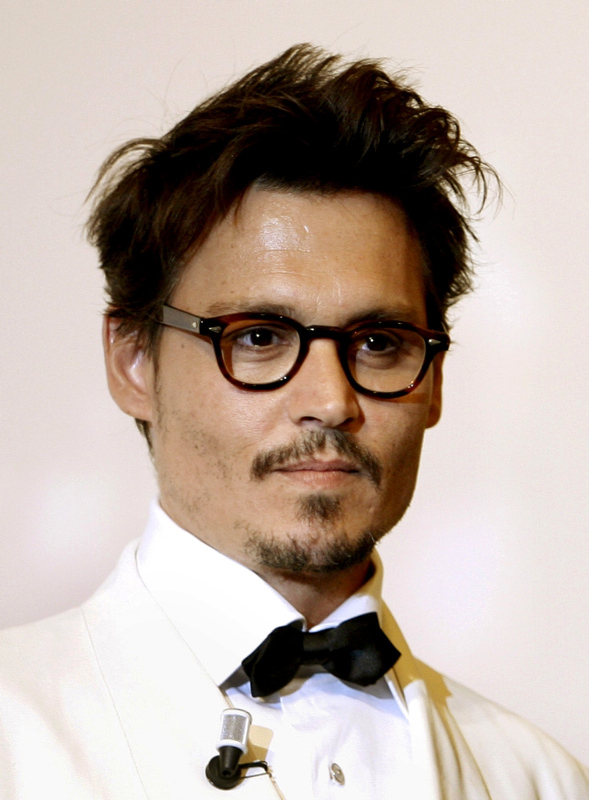 Birden Fazla Dil Konuşan Ünlüler