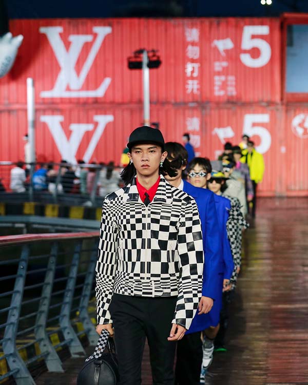 Virgil Abloh'un Louis Vuitton SS21 Koleksiyonu