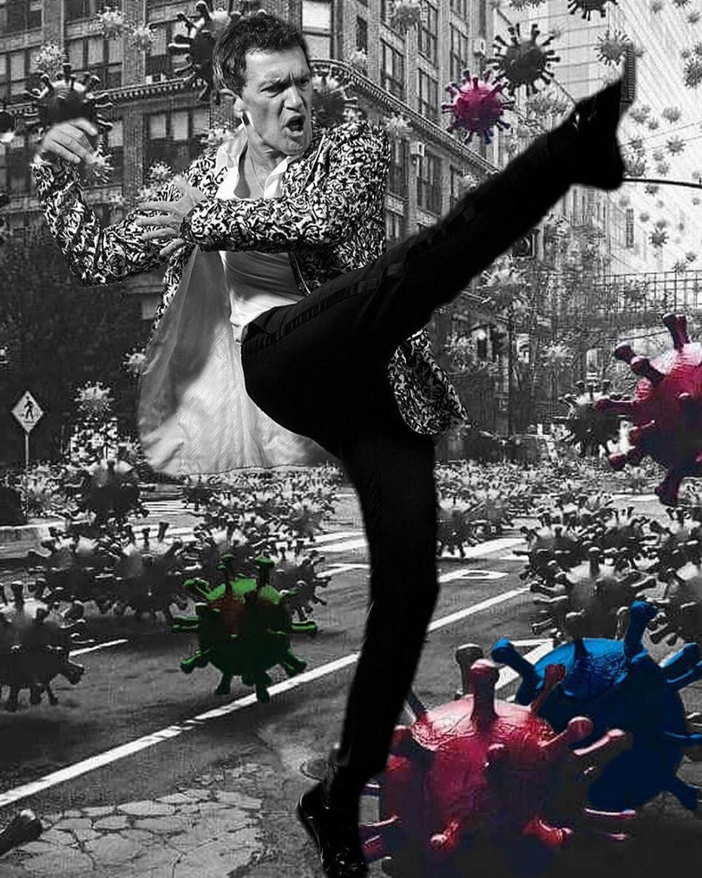 Antonio Banderas corona virüsü yendi