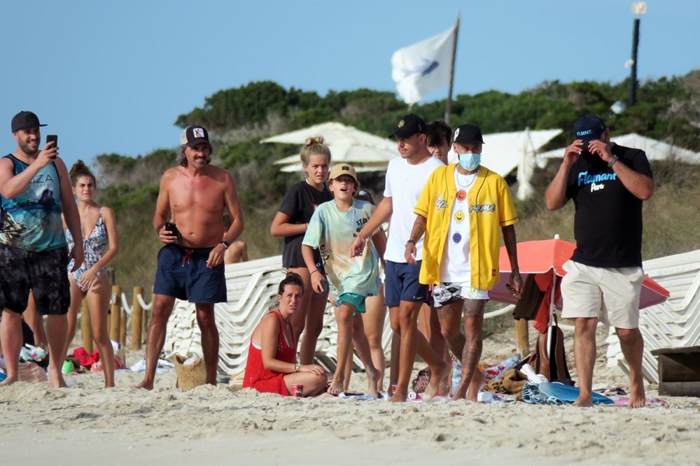 Neymar soluğu Ibiza'da aldı