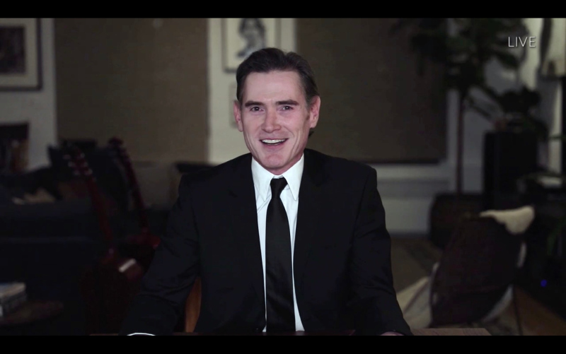 2020 Emmy Ödüllerine bulaşık eldiveni damga vurdu