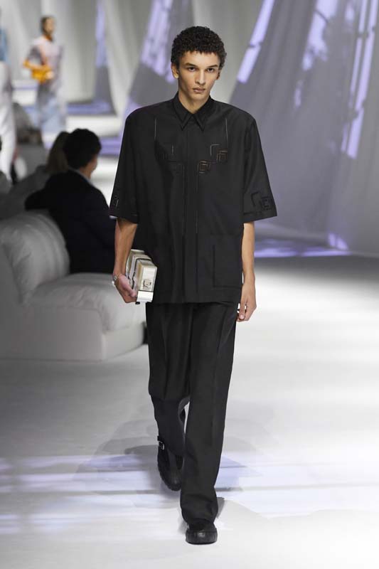 FENDI İlkbahar/Yaz 2021 koleksiyonu