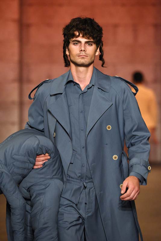 Emre Erdemoğlu A/W 21 Koleksiyonu: Beni Bağrına Bas