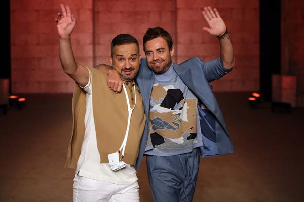 Emre Erdemoğlu A/W 21 Koleksiyonu: Beni Bağrına Bas