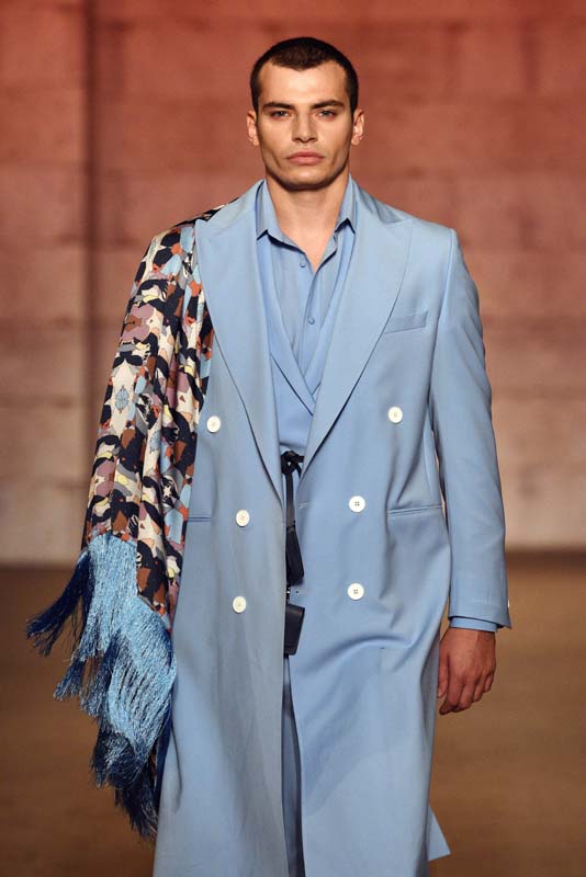 Emre Erdemoğlu A/W 21 Koleksiyonu: Beni Bağrına Bas