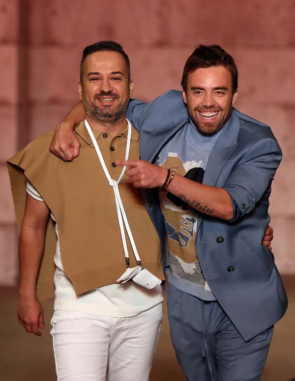 Emre Erdemoğlu A/W 21 Koleksiyonu: Beni Bağrına Bas