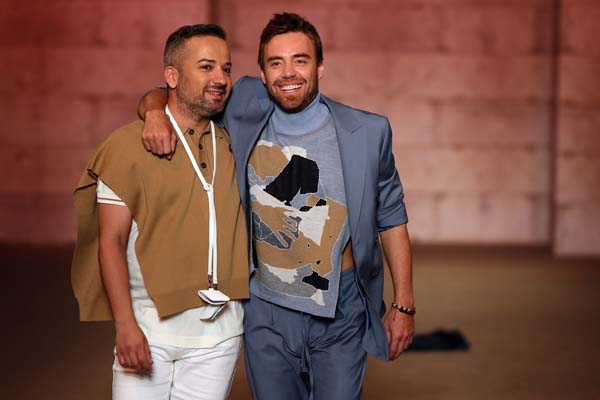 Emre Erdemoğlu A/W 21 Koleksiyonu: Beni Bağrına Bas