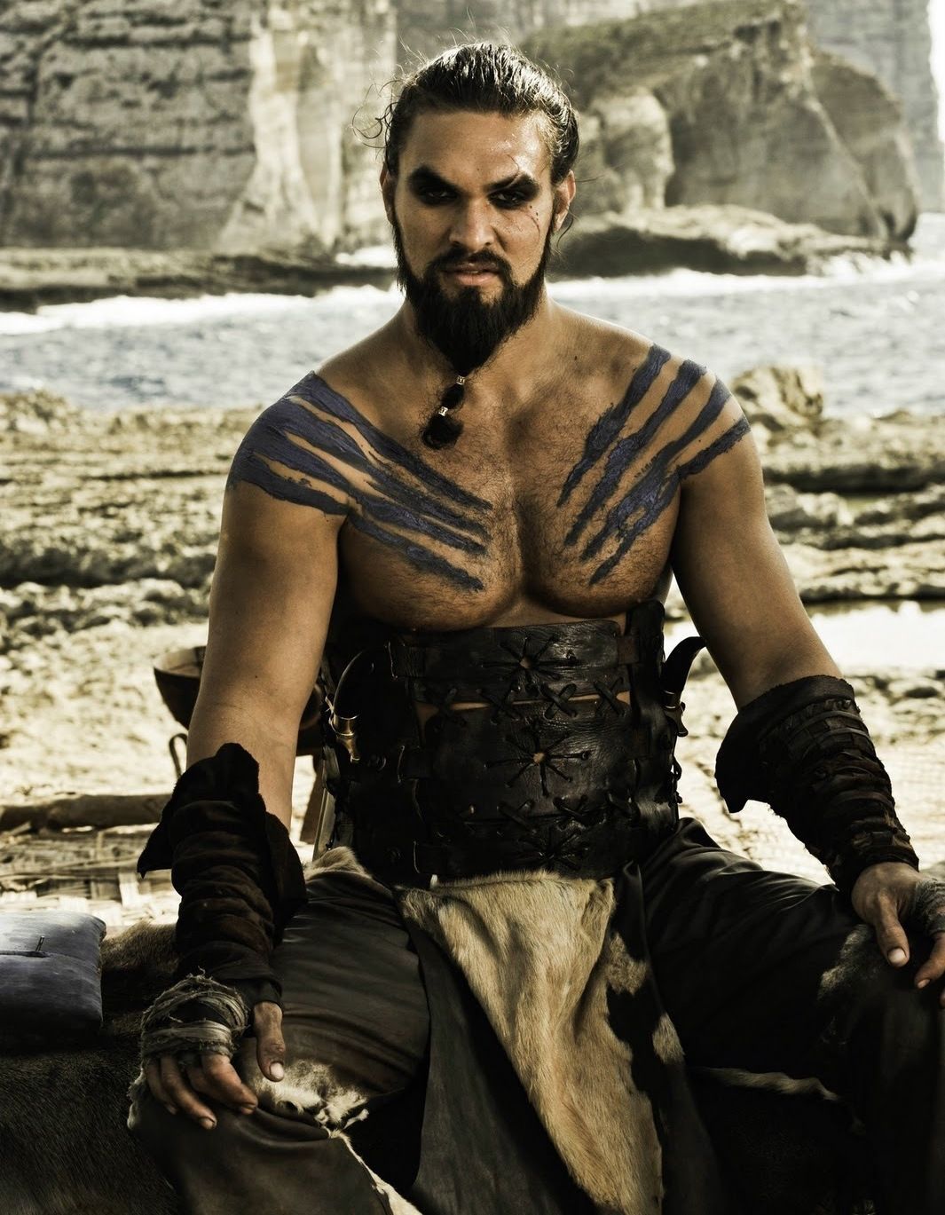 Jason Momoa: Game of Thrones'tan çıkınca ailece aç kaldık