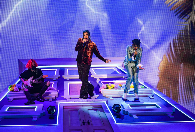 Amerikan Müzik Ödüllerine damga vurdular