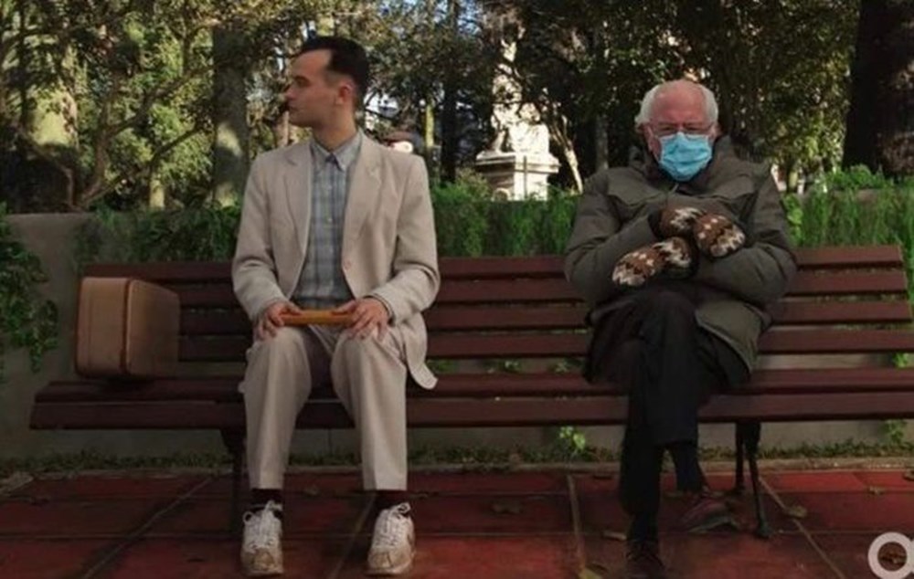 Bernie Sanders eldivenleriyle yemin törenin yıldızı oldu