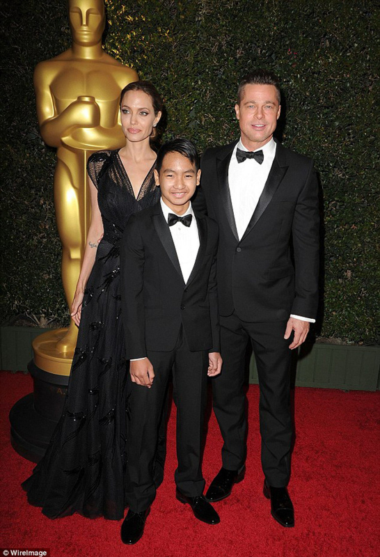 Angelina Jolie: Brad Pitt bana şiddet uyguladı