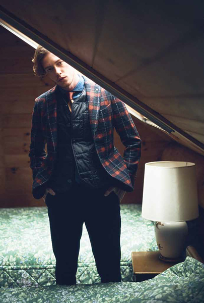 Ormanda Doğaya Dönen Beyefendi Tipi