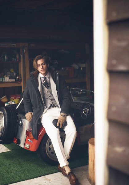 Ormanda Doğaya Dönen Beyefendi Tipi